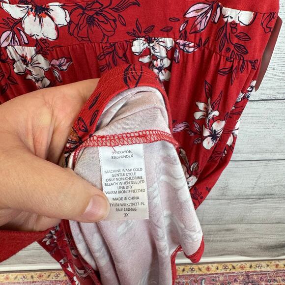 41 Hawthorn Plus Size Adelina Red Floral V-Neck Sleeveless Dress Size 3X - Picture 4 of 9